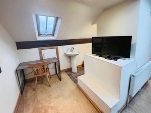 Loft room- click for photo gallery